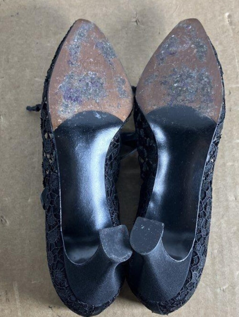 RARE Vintage Stuart Weitzman Black Lace Court Heels Shoes Sz 7 - Picture 5 of 6